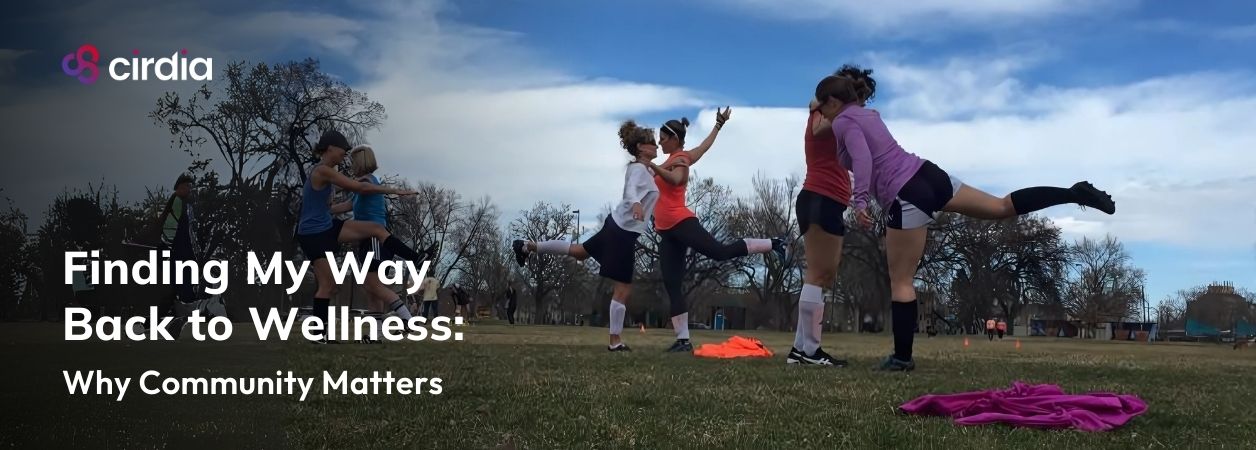 women playing soccer (futbol)
